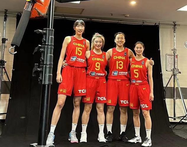 中国女篮今晚决赛直播回放